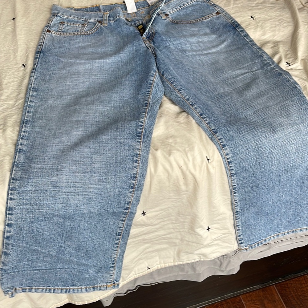 Lucky Brand Crop Jeans size 8